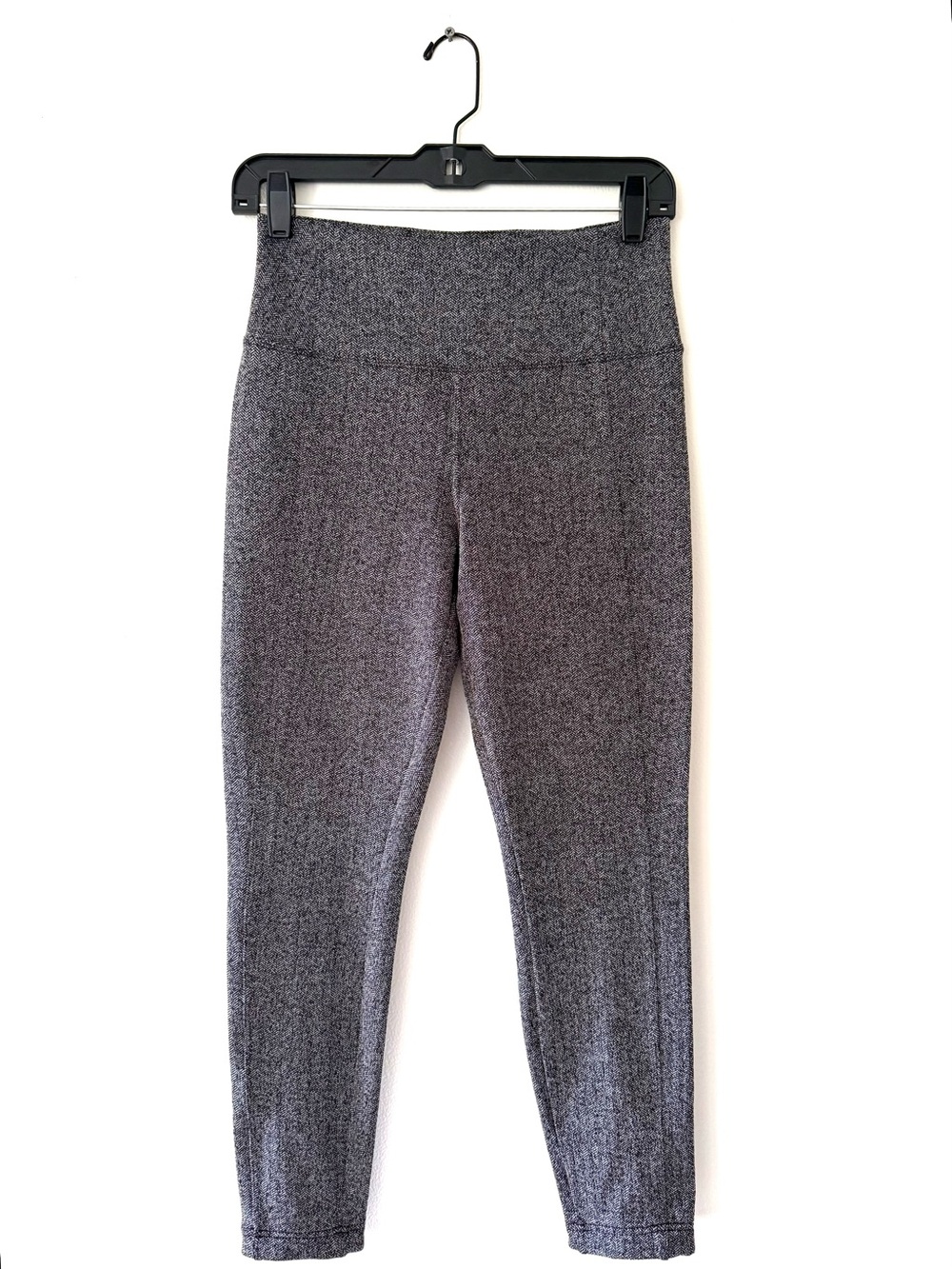 Athleta Black and White Herringbone Knit Leggings - Picture 5 of 16